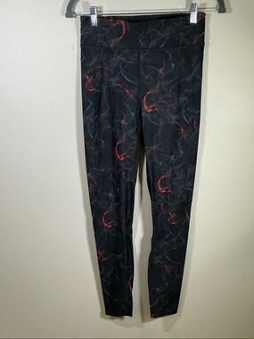 Sweaty Betty Black Leggings with Red & Blue Smoke Accents size small
